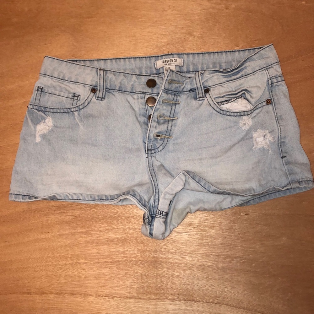 SUMMER SHORTS | FLATTERING